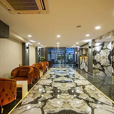 Vali Hotel