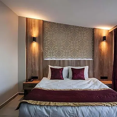 Vali Hotel