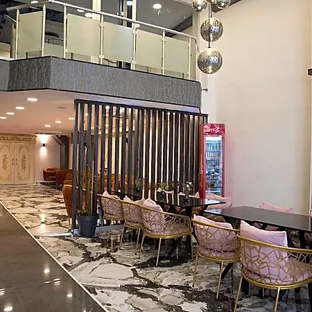 Vali Hotel 3*