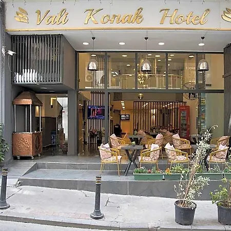 Vali