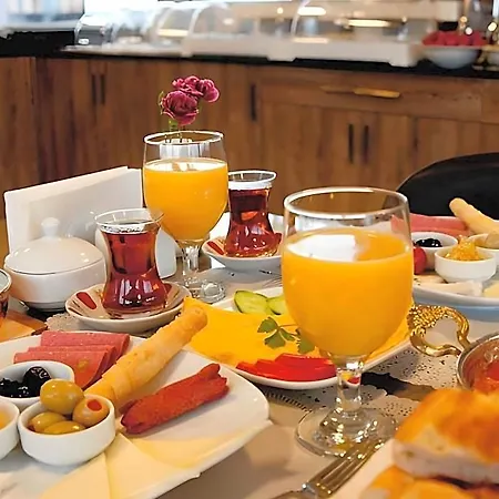 Hotel Vali